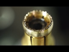 Máquina de torneamento e moagem de compostos duplos de cinco eixos